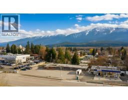 1403 Victoria Road Revelstoke, Revelstoke, Ca