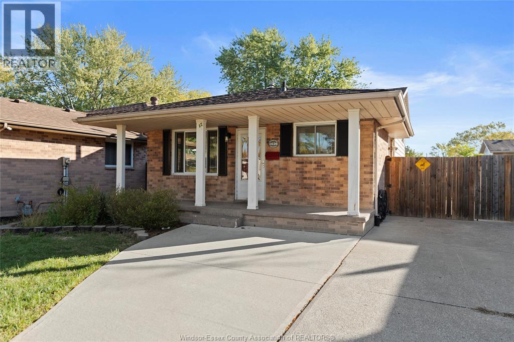 MLS# 25030867: 1626 COURTLAND CRESCENT, Windsor, Canada