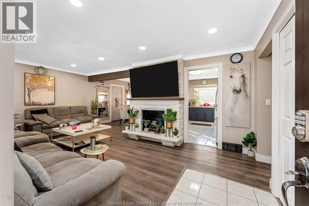 5815 Canada Street, Lasalle, Ontario N9H 1M5 - Photo 5 - 25030826