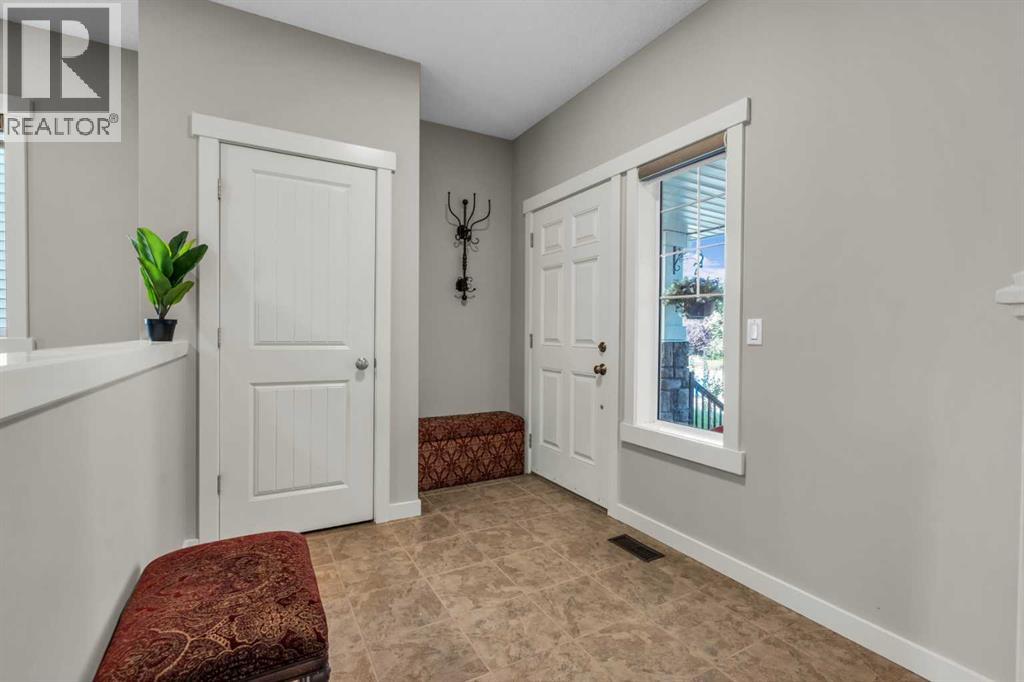 57 Silverado Skies Drive Sw, Calgary, Alberta  T2X 0J3 - Photo 2 - A2251846