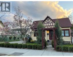 1912 Abbott Street Kelowna South, Kelowna, Ca