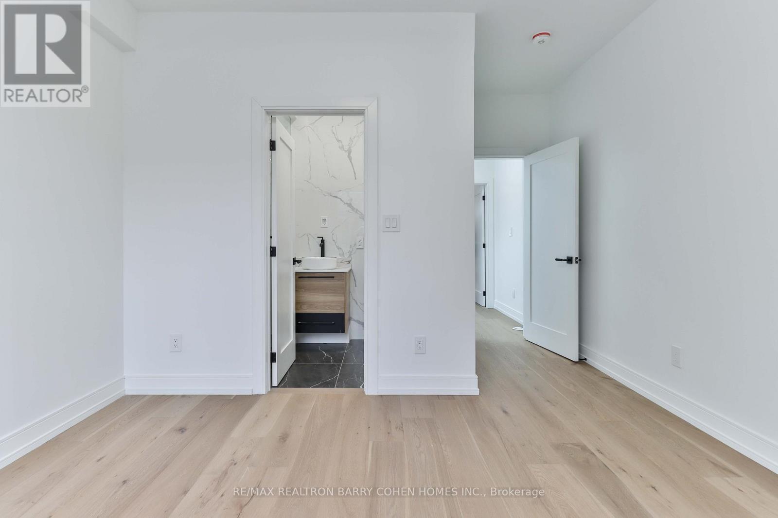 57 Jones Ave Avenue, Toronto, Ontario  M4M 2Z7 - Photo 23 - E12590498