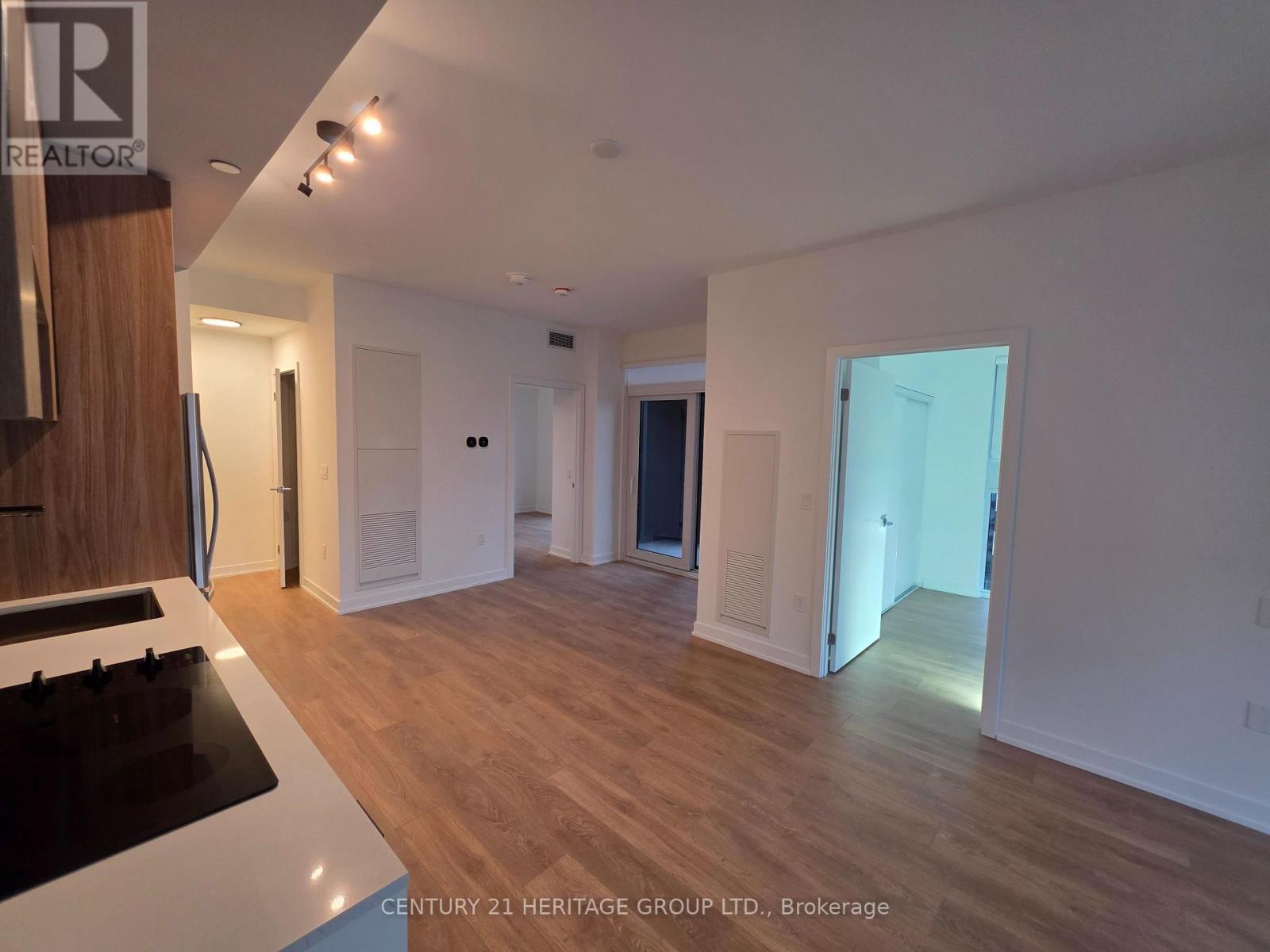 702 - 1037 The Queensway, Toronto, Ontario M8Z 6C7 - Photo 18 - W12587552