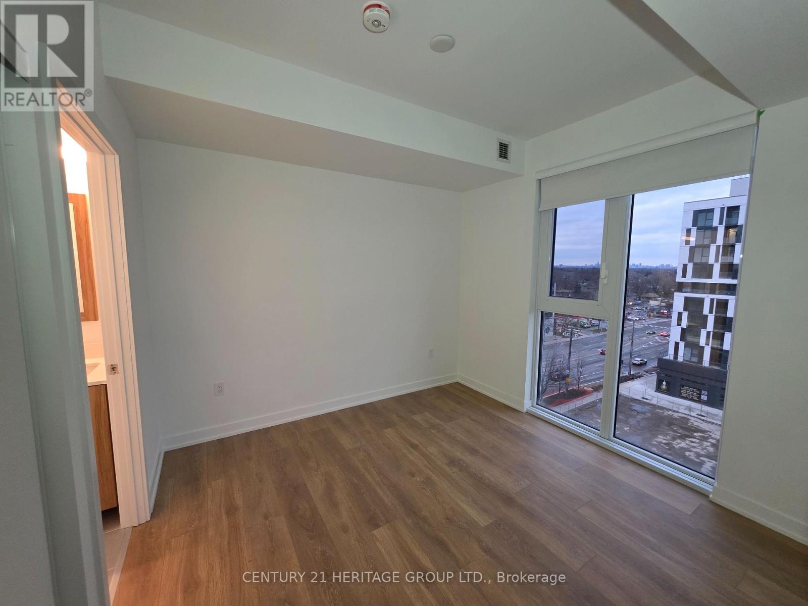 702 - 1037 The Queensway, Toronto, Ontario M8Z 6C7 - Photo 22 - W12587552