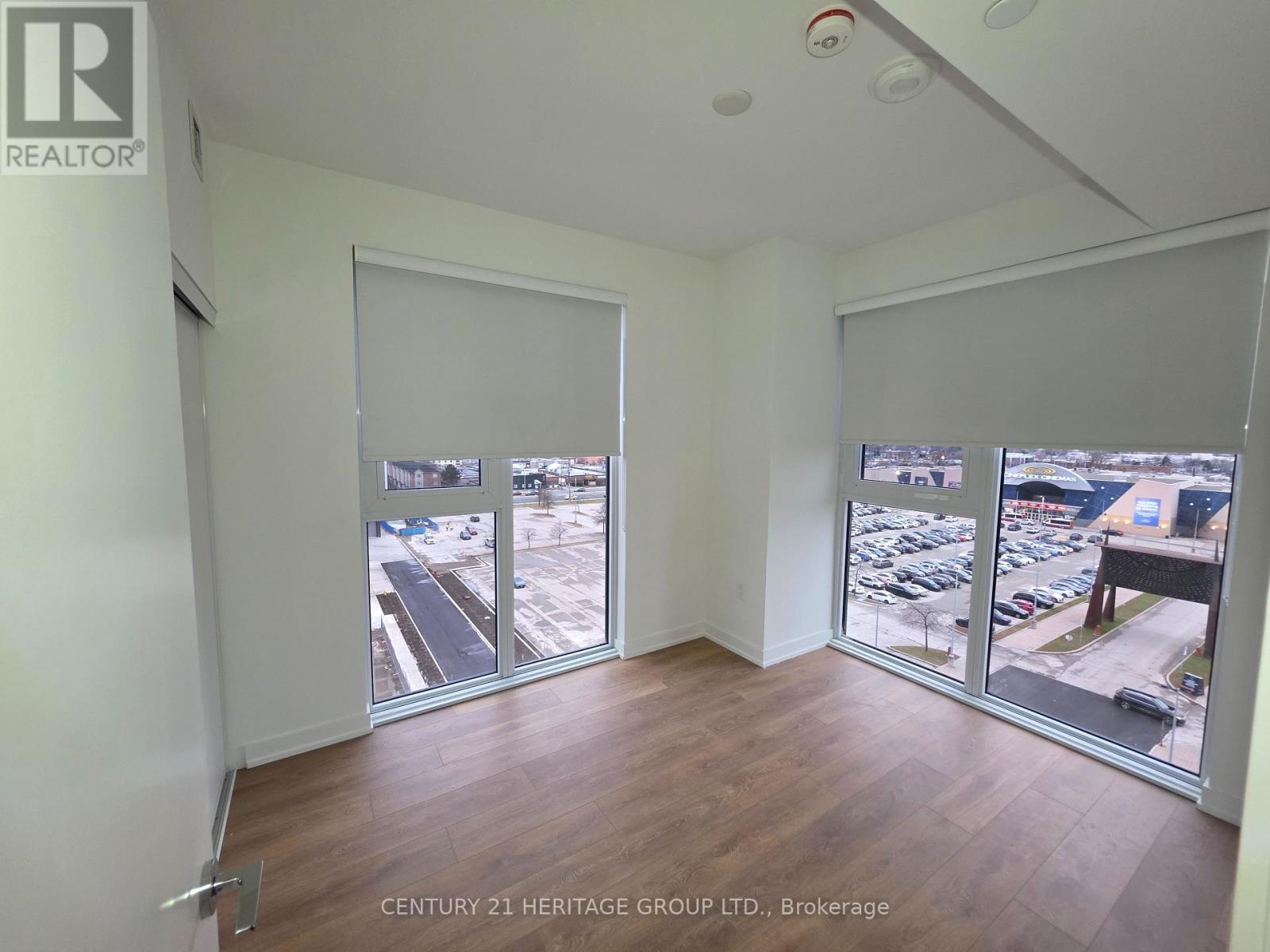 702 - 1037 The Queensway, Toronto, Ontario M8Z 6C7 - Photo 24 - W12587552