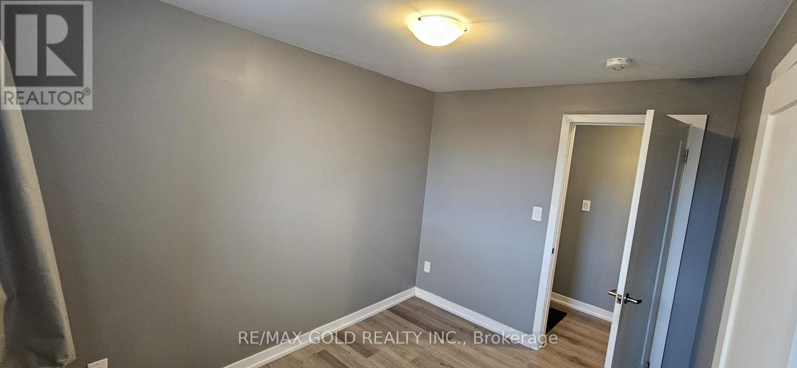 812 - 4263 Fourth Avenue, Niagara Falls, Ontario L2E 0C2 - Photo 33 - X12586904