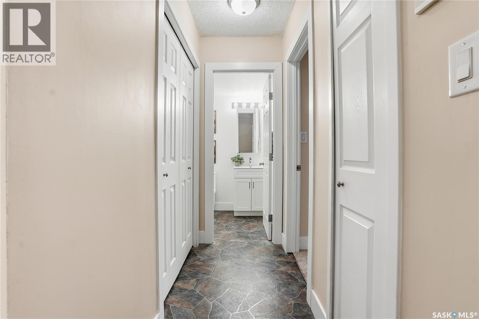 15 274 Pinehouse Drive, Saskatoon, Saskatchewan  S7K 4W9 - Photo 19 - SK024998