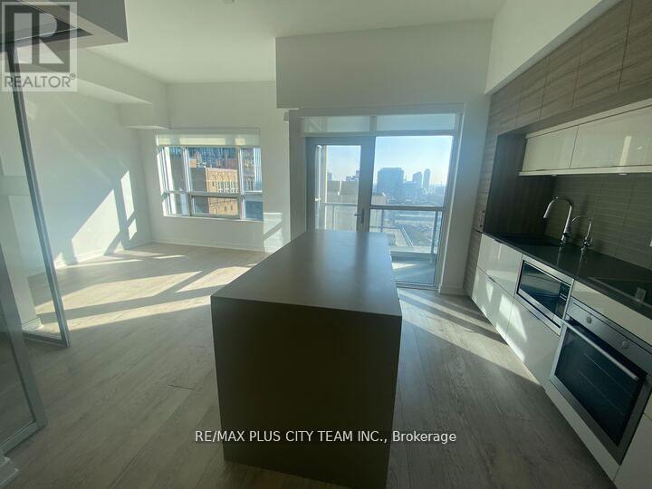 1908 - 88 Scott Street, Toronto, Ontario  M5E 0A9 - Photo 4 - C12590634