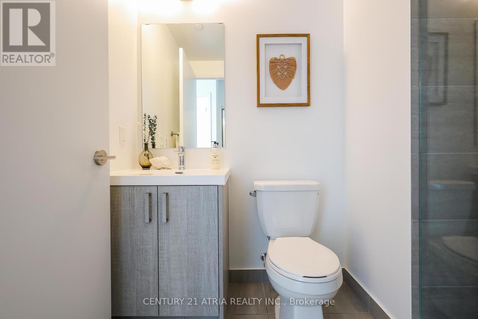 2105 - 77 Mutual Street, Toronto, Ontario  M5B 0B9 - Photo 25 - C12590658