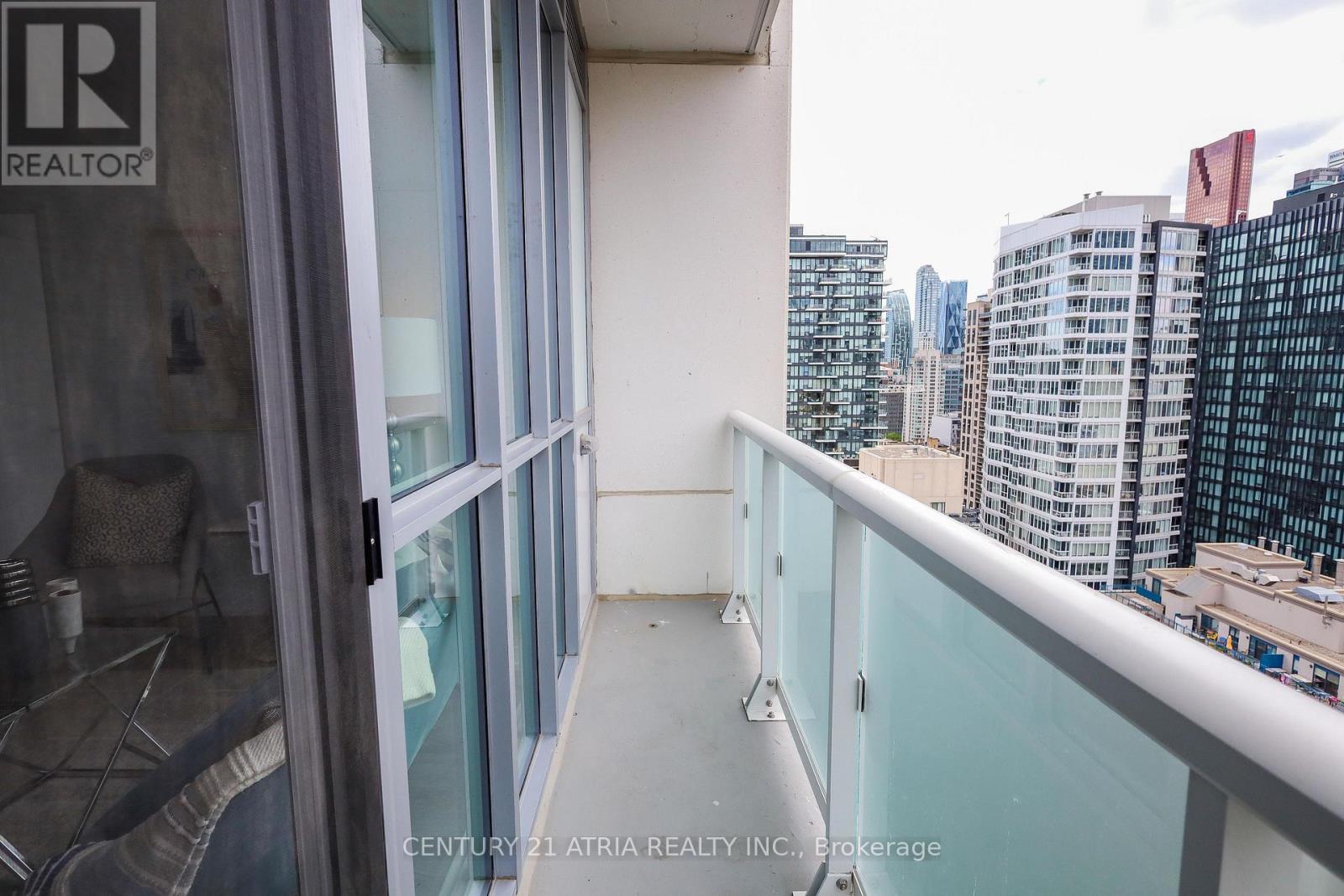 2105 - 77 Mutual Street, Toronto, Ontario  M5B 0B9 - Photo 30 - C12590658
