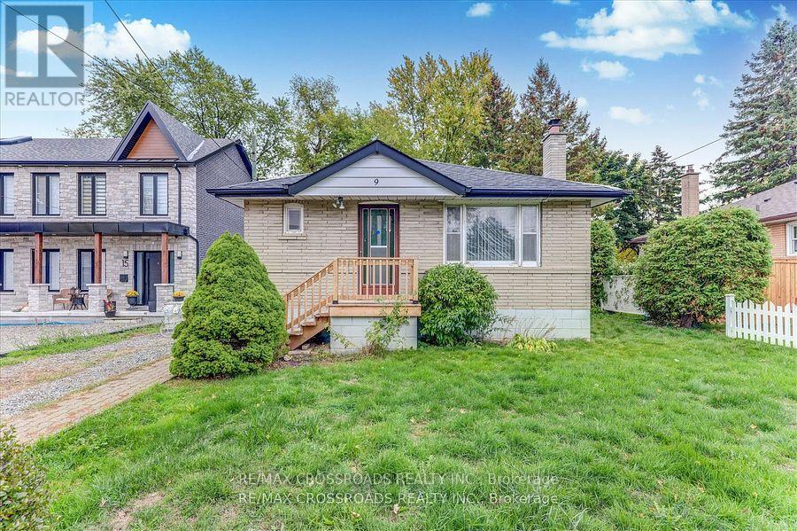 9 Euclid Avenue, Toronto, Ontario M1C 1J7 - Photo 2 - E12590576