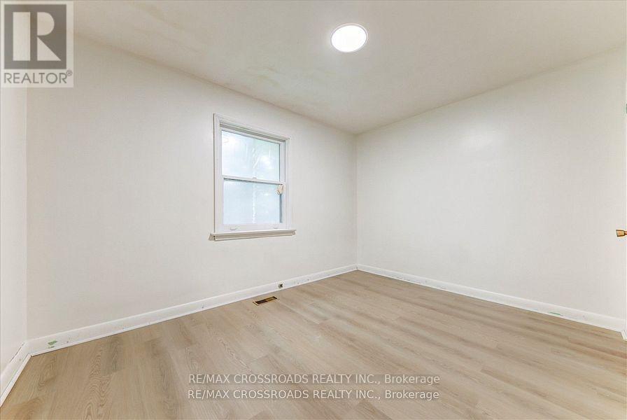 9 Euclid Avenue, Toronto, Ontario M1C 1J7 - Photo 20 - E12590576