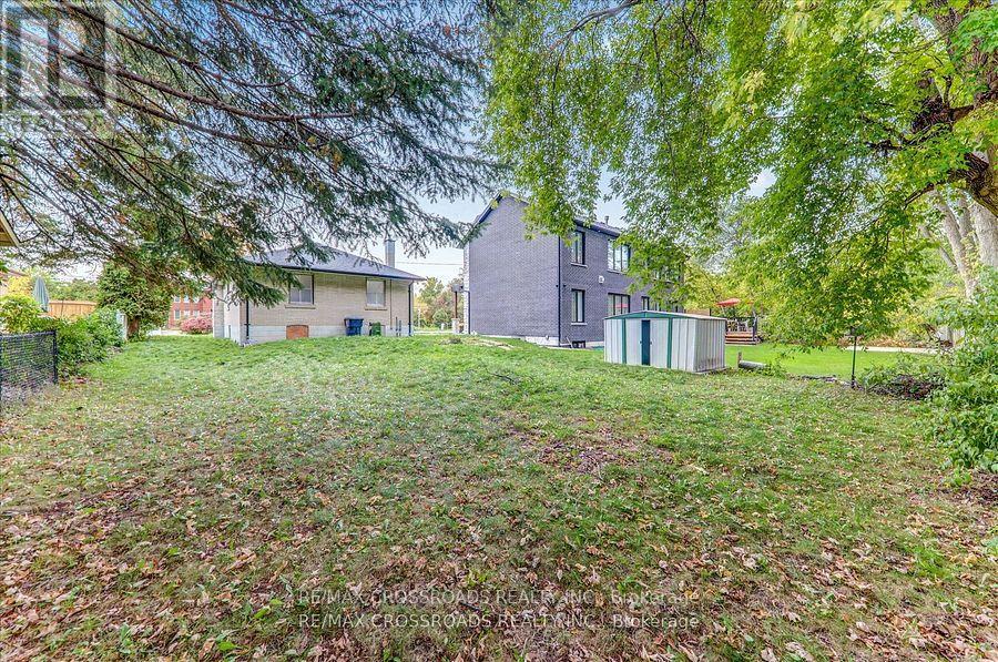 9 Euclid Avenue, Toronto, Ontario M1C 1J7 - Photo 27 - E12590576