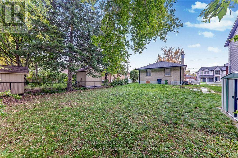 9 Euclid Avenue, Toronto, Ontario M1C 1J7 - Photo 28 - E12590576