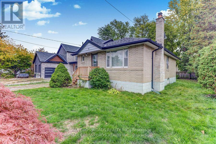 9 Euclid Avenue, Toronto, Ontario M1C 1J7 - Photo 3 - E12590576