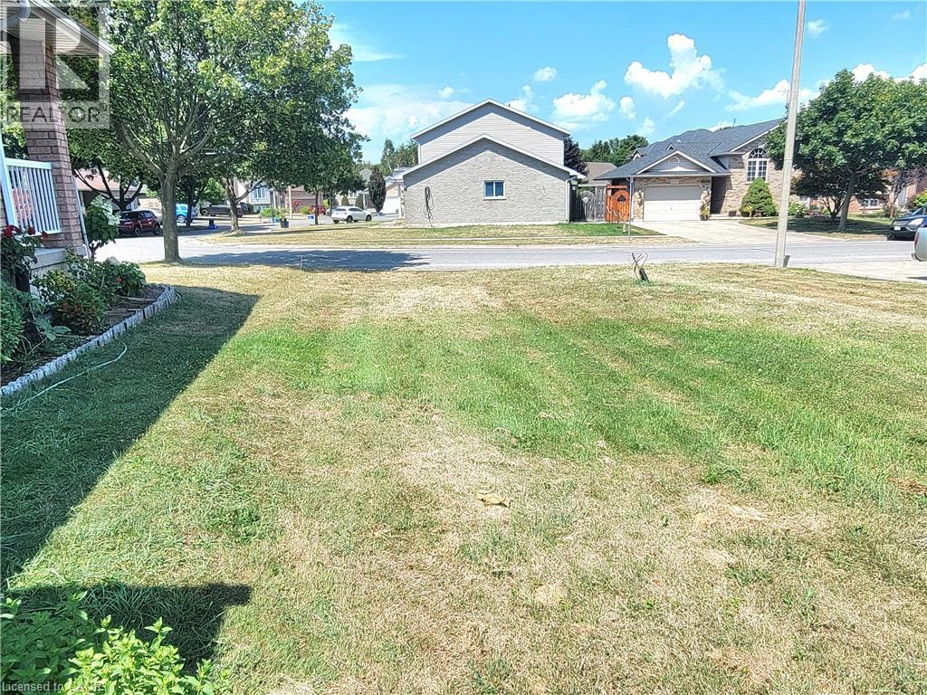 6554 Harper Drive, Niagara Falls, Ontario  L2E 7K6 - Photo 5 - 40791559