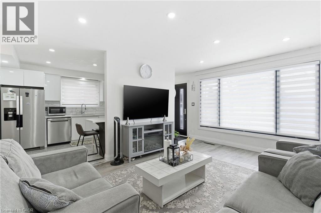 18 Ferrie Street W, Hamilton, Ontario  L8L 1C5 - Photo 3 - 40791519