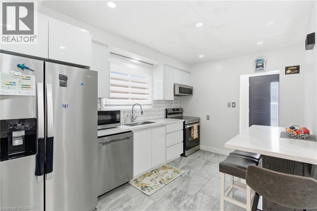 18 Ferrie Street W, Hamilton, Ontario  L8L 1C5 - Photo 5 - 40791519