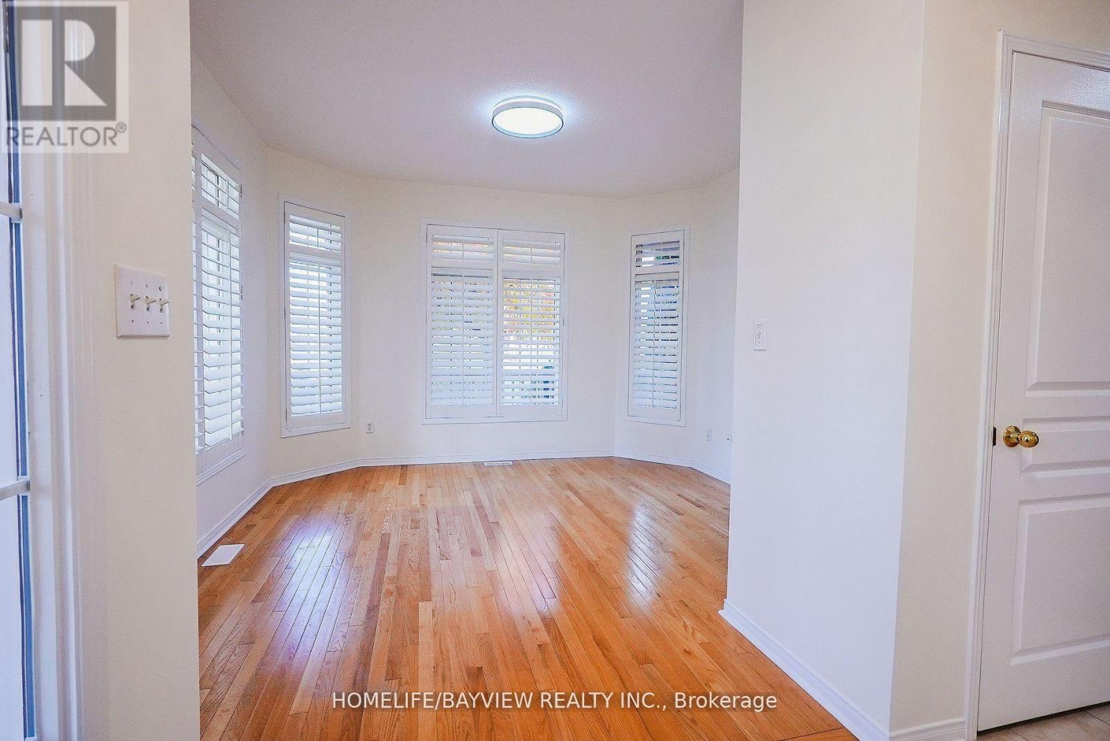 2 Hikers Lane, Markham, Ontario  L6B 0K3 - Photo 9 - N12590566