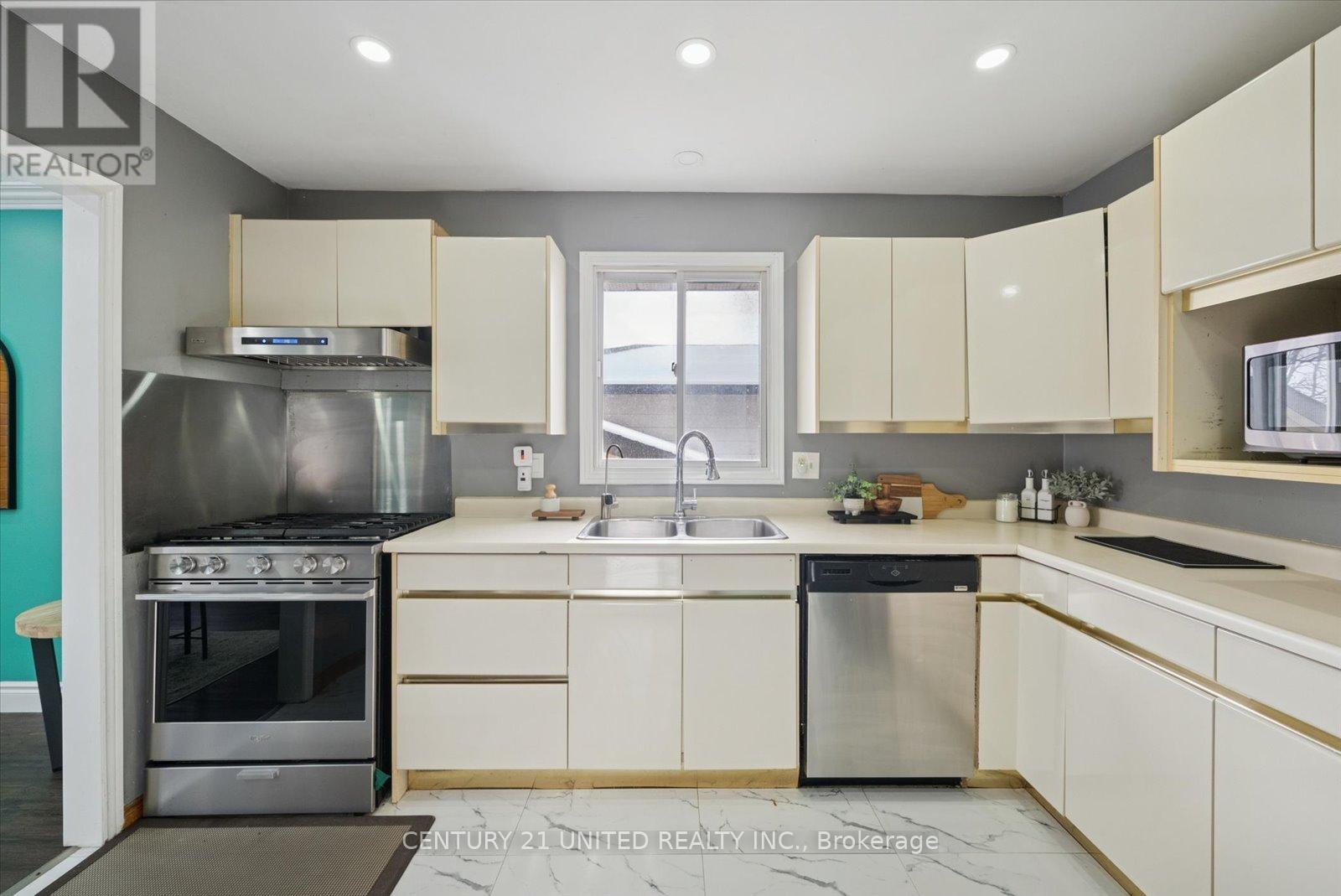 939 Dainard Drive, Peterborough, Ontario  K9K 2A7 - Photo 14 - X12590786