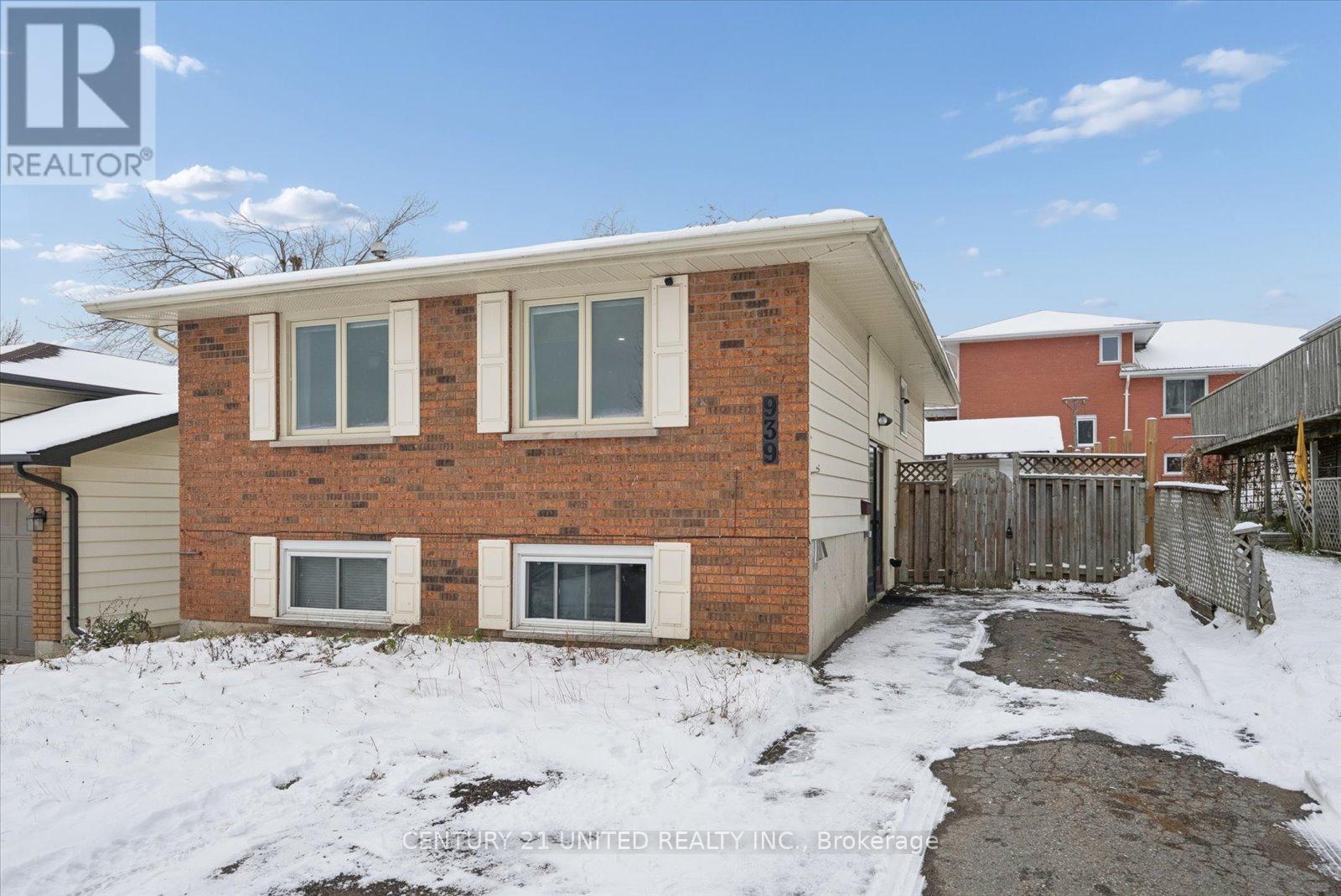 939 Dainard Drive, Peterborough, Ontario  K9K 2A7 - Photo 2 - X12590786
