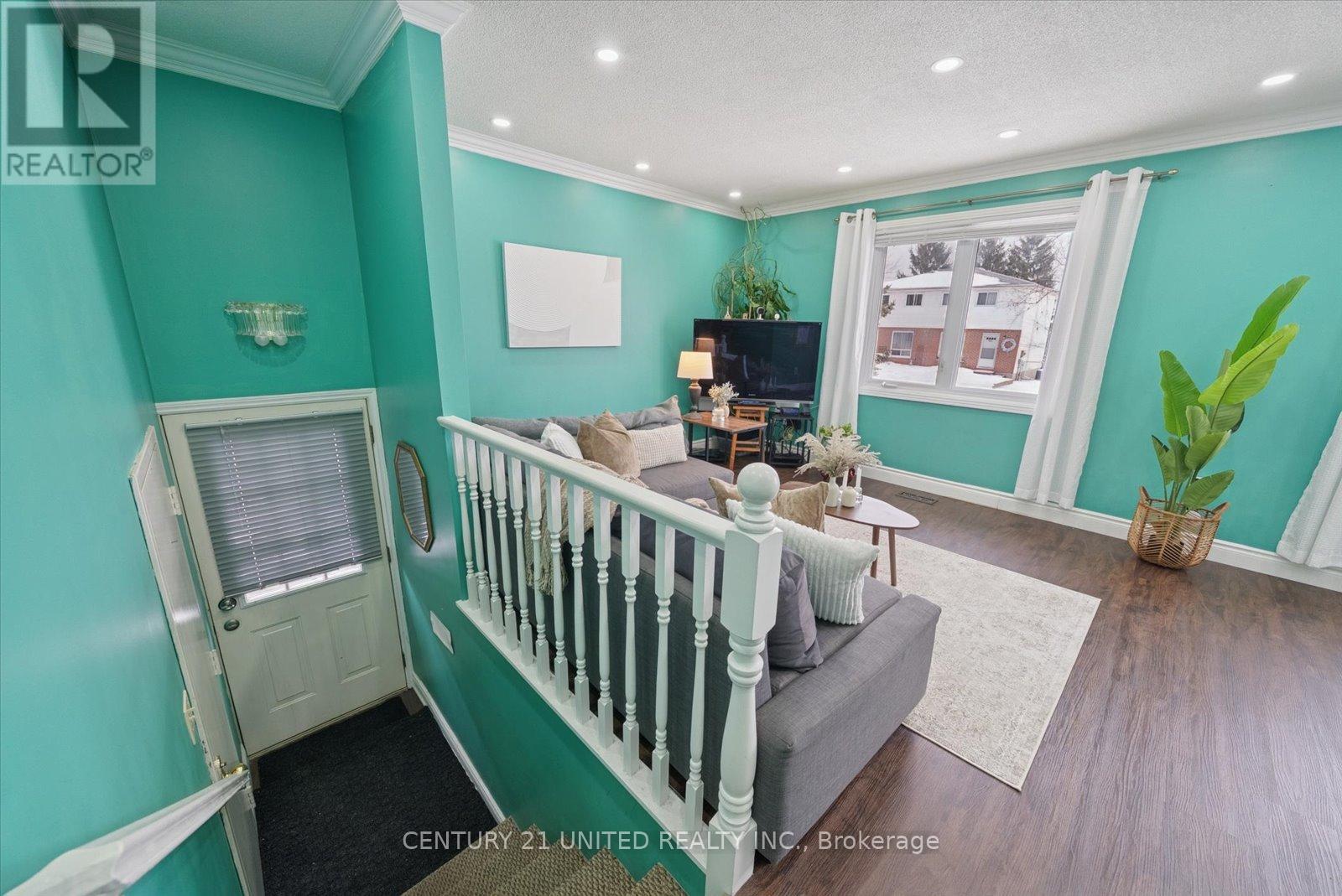 939 Dainard Drive, Peterborough, Ontario  K9K 2A7 - Photo 4 - X12590786