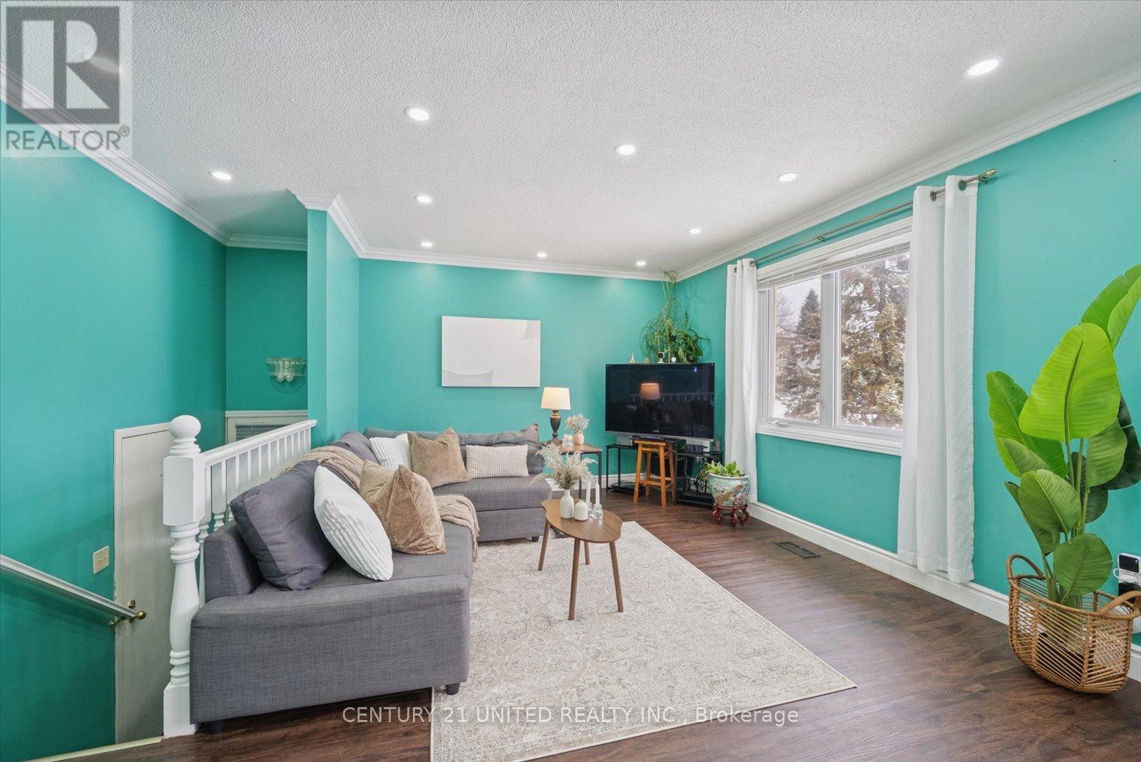 939 Dainard Drive, Peterborough, Ontario  K9K 2A7 - Photo 5 - X12590786