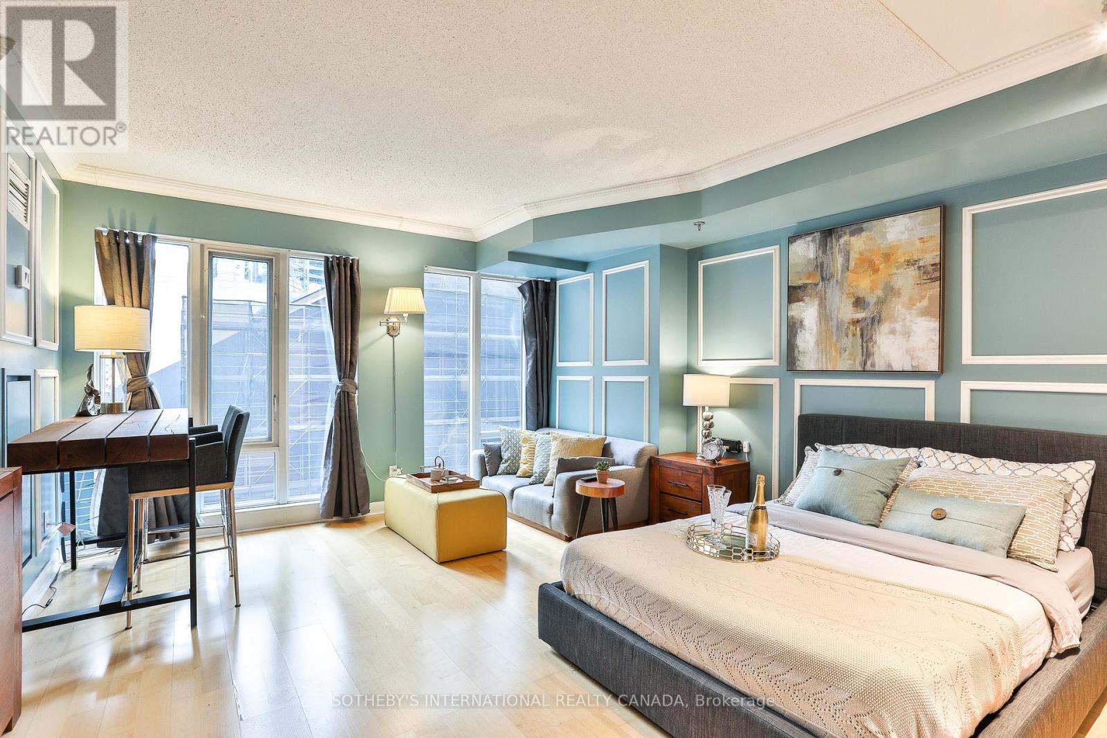 615 - 210 VICTORIA STREET, Toronto, Ontario