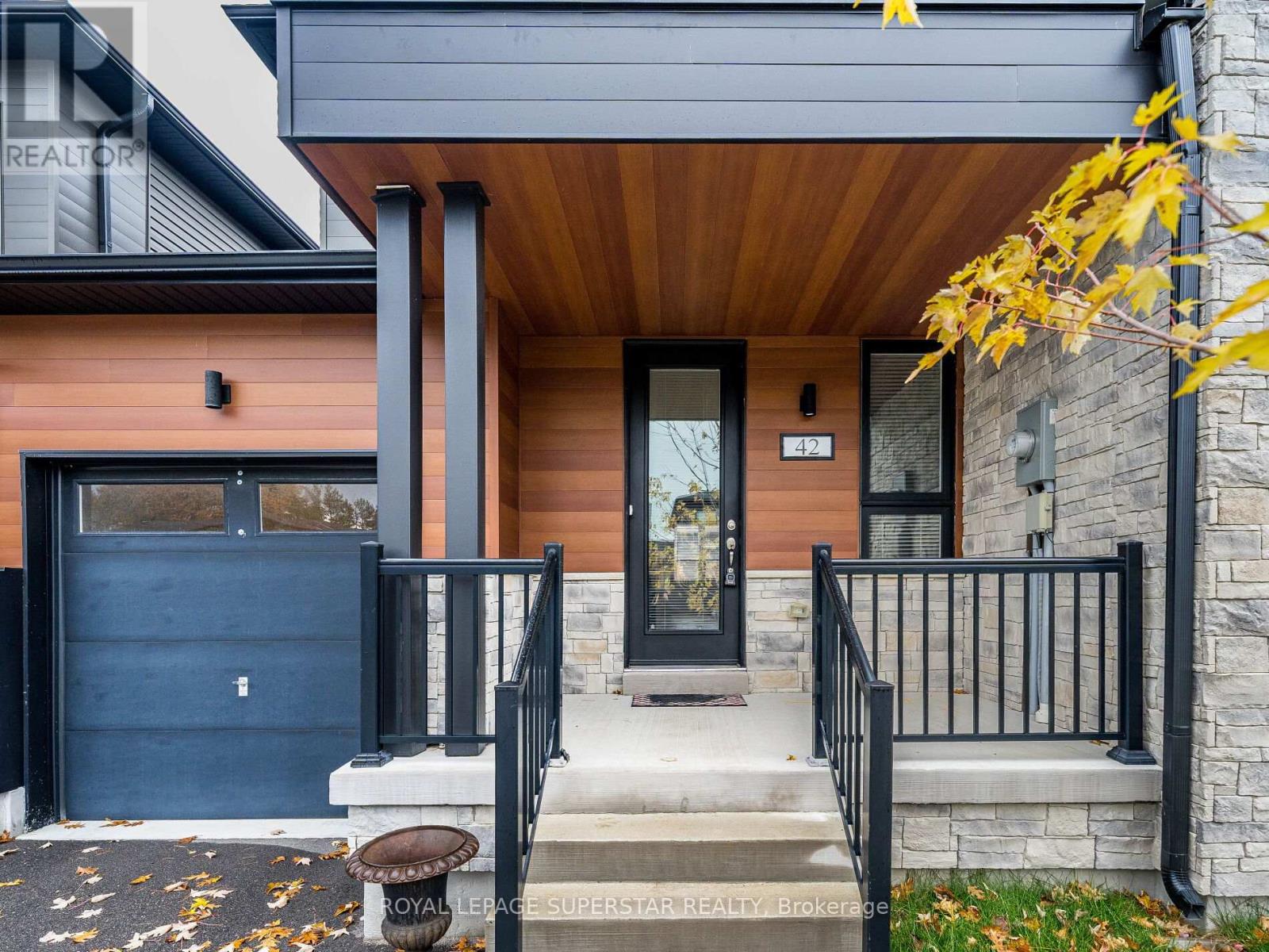 42 Eberhardt Drive, Wasaga Beach, Ontario  L9E 0K6 - Photo 6 - S12590672