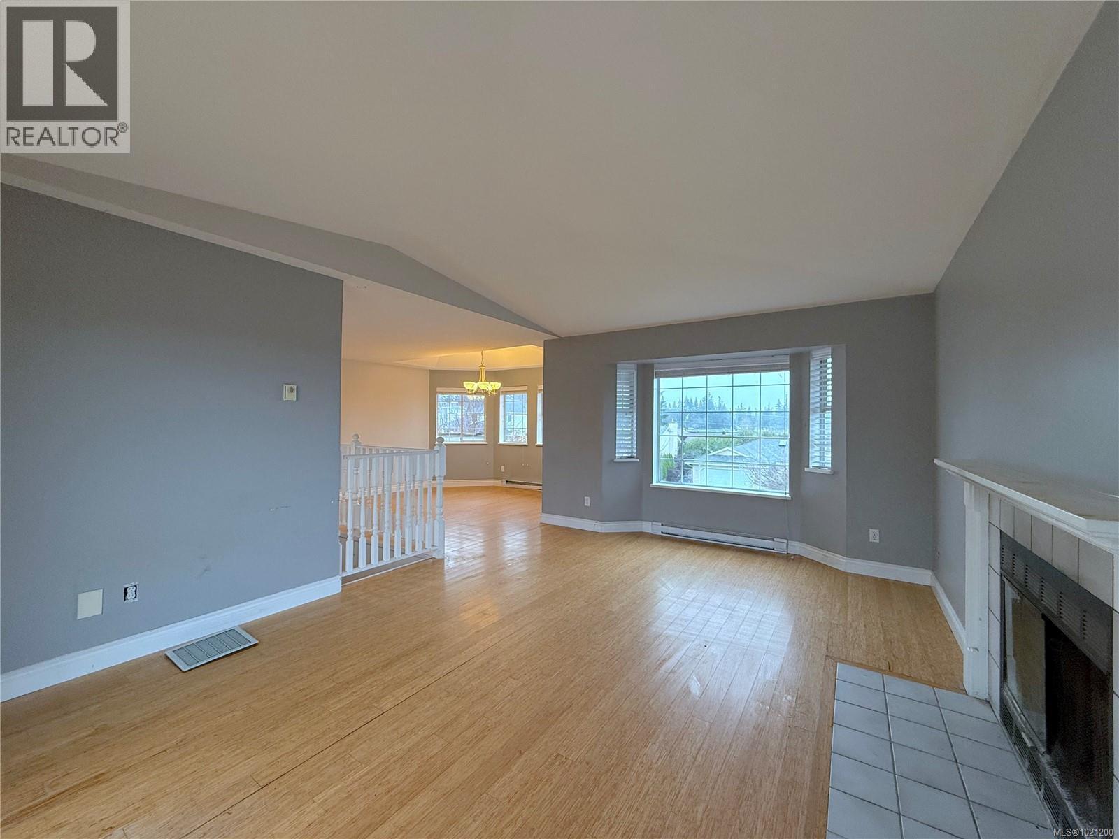 705 Georgia Dr, Campbell River, British Columbia  V9H 1R8 - Photo 3 - 1021200