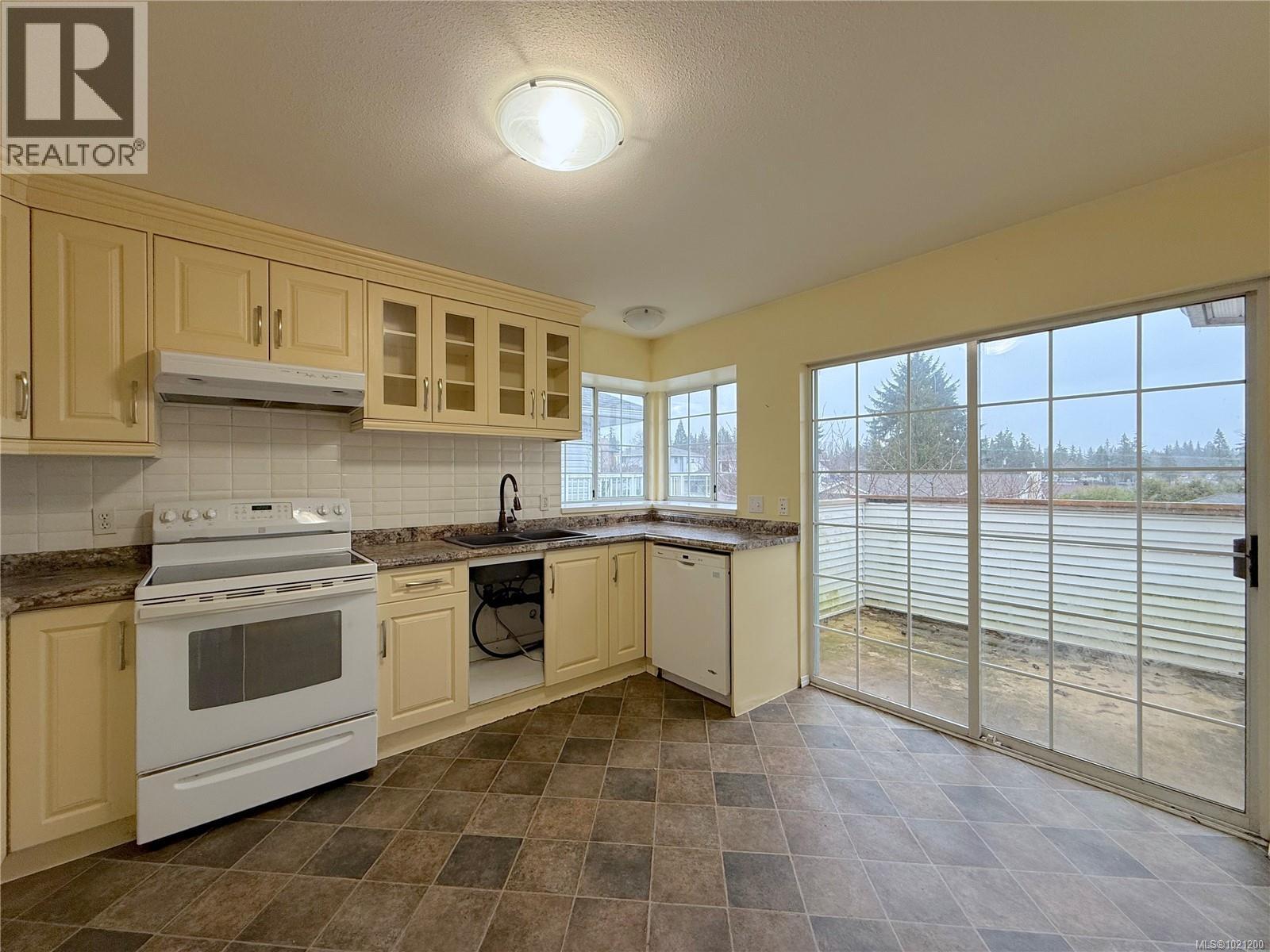 705 Georgia Dr, Campbell River, British Columbia  V9H 1R8 - Photo 8 - 1021200