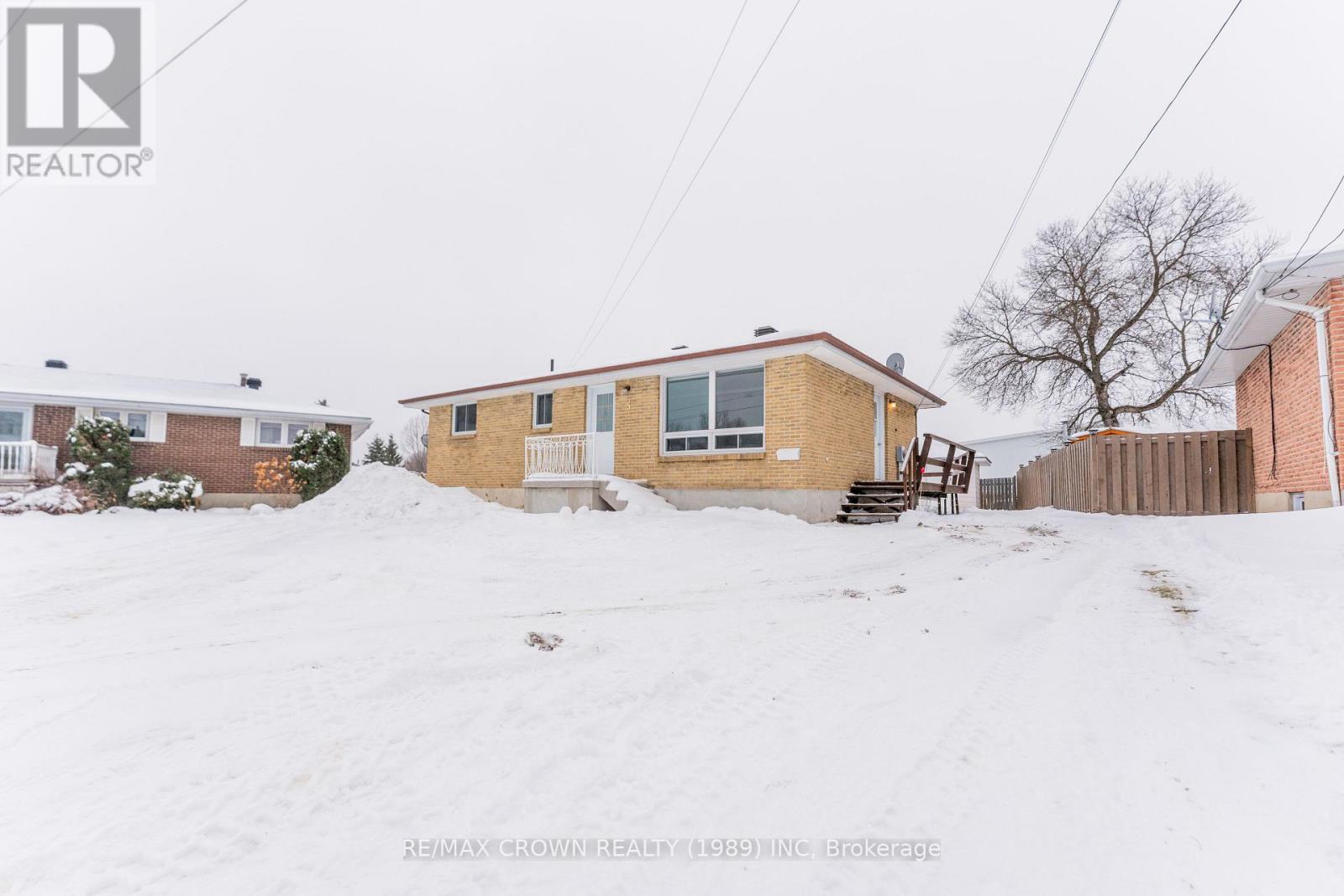 5 Brown Crescent, Kapuskasing, Ontario  P5N 2P6 - Photo 1 - T12590676
