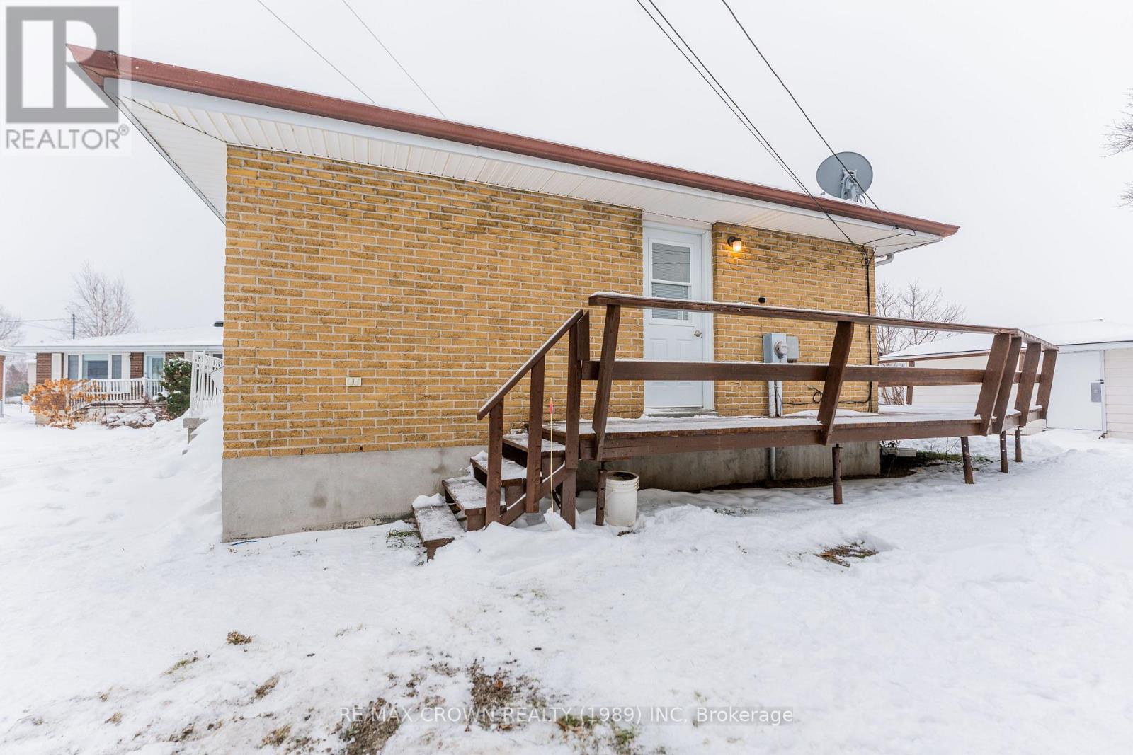 5 Brown Crescent, Kapuskasing, Ontario  P5N 2P6 - Photo 4 - T12590676