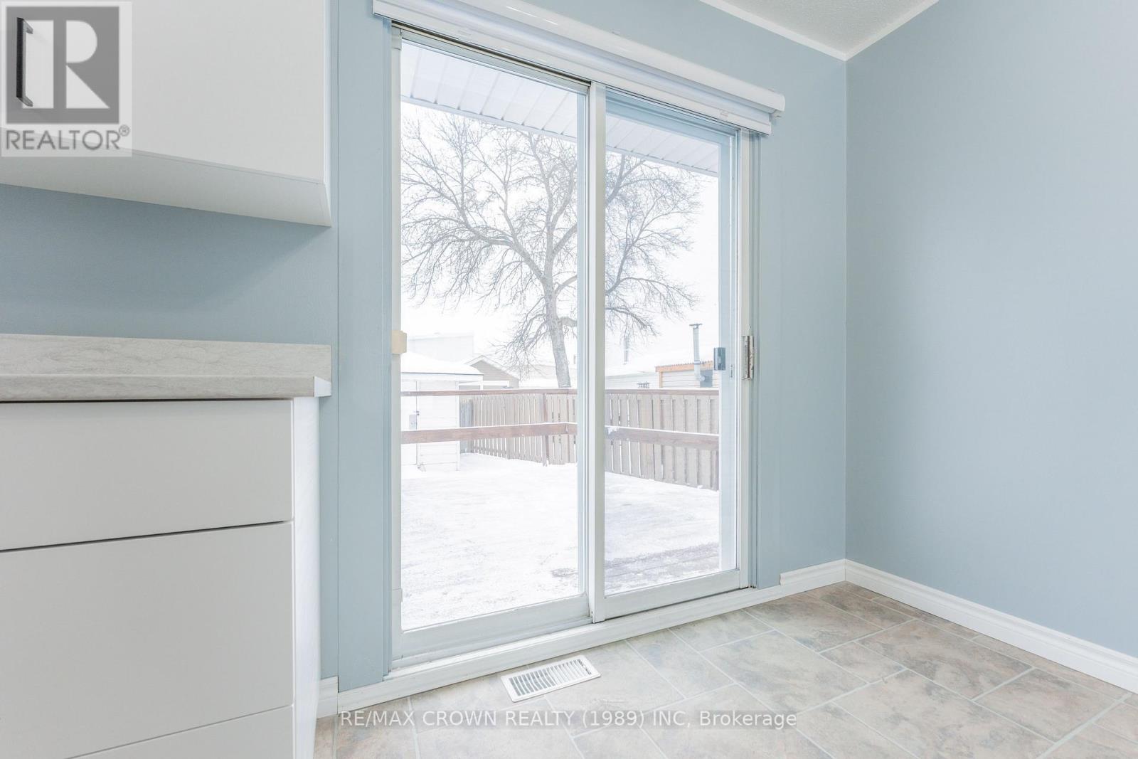 5 Brown Crescent, Kapuskasing, Ontario  P5N 2P6 - Photo 8 - T12590676