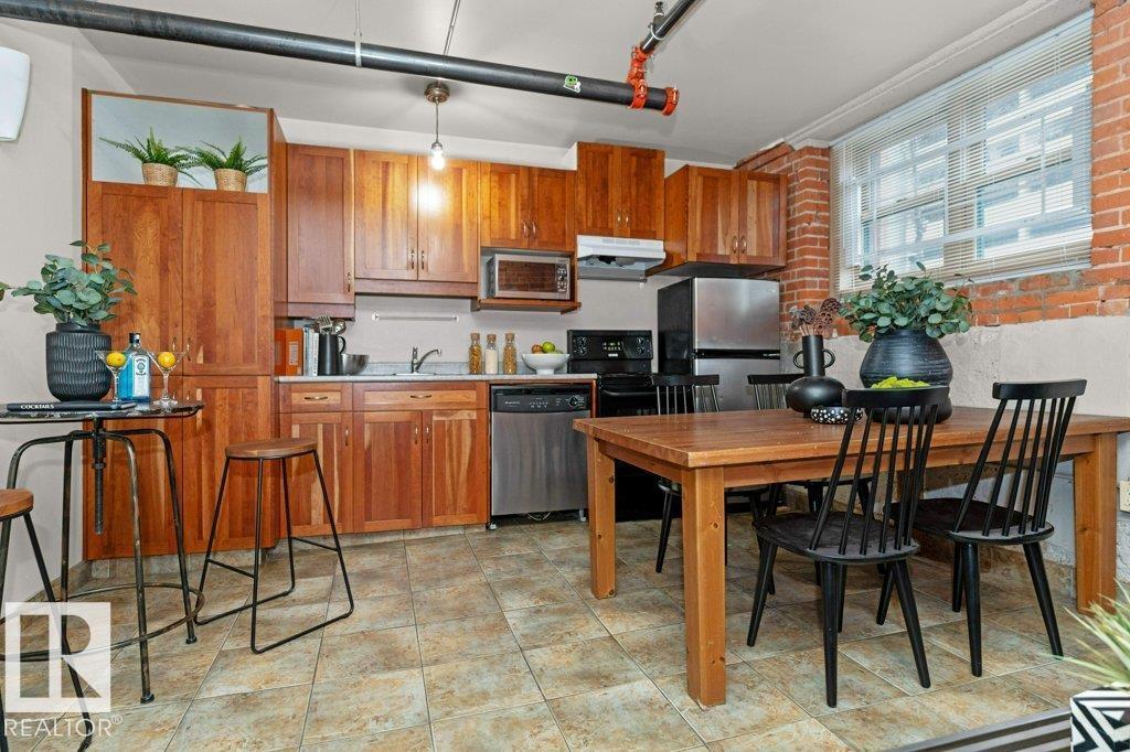 #002 10249 104 St Nw, Edmonton, Alberta T5J 1B1 - Photo 11 - E4467147