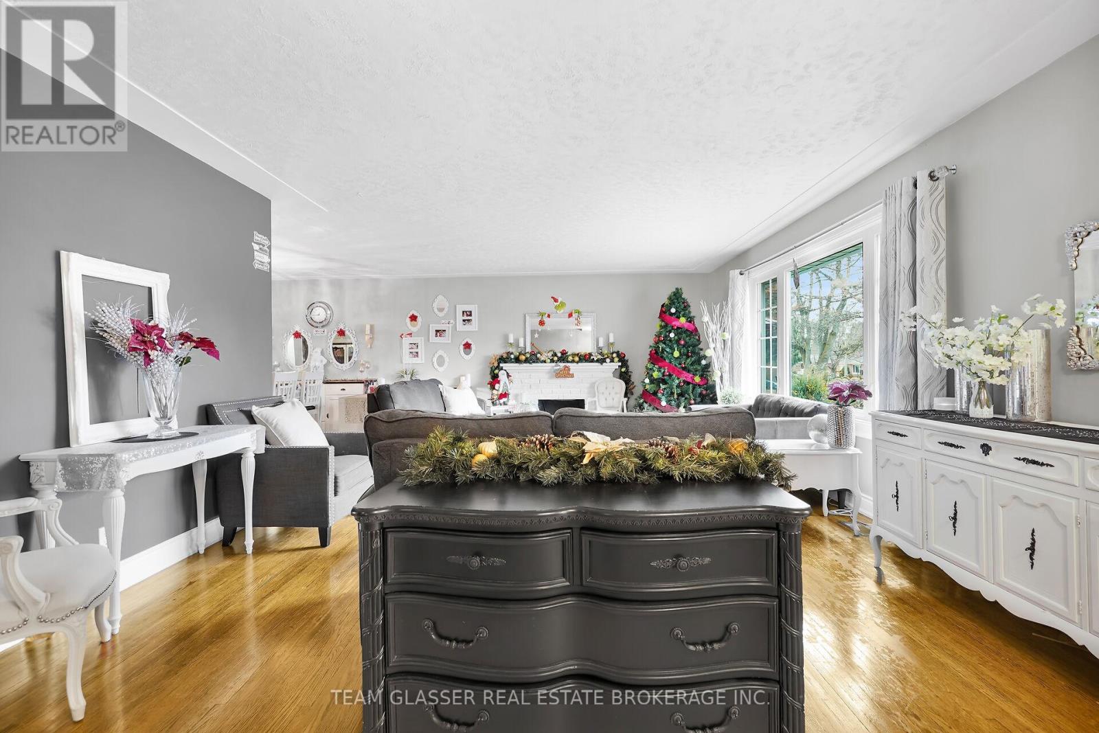 426 Pinetree Drive, London North, Ontario  N6H 3M8 - Photo 5 - X12590696