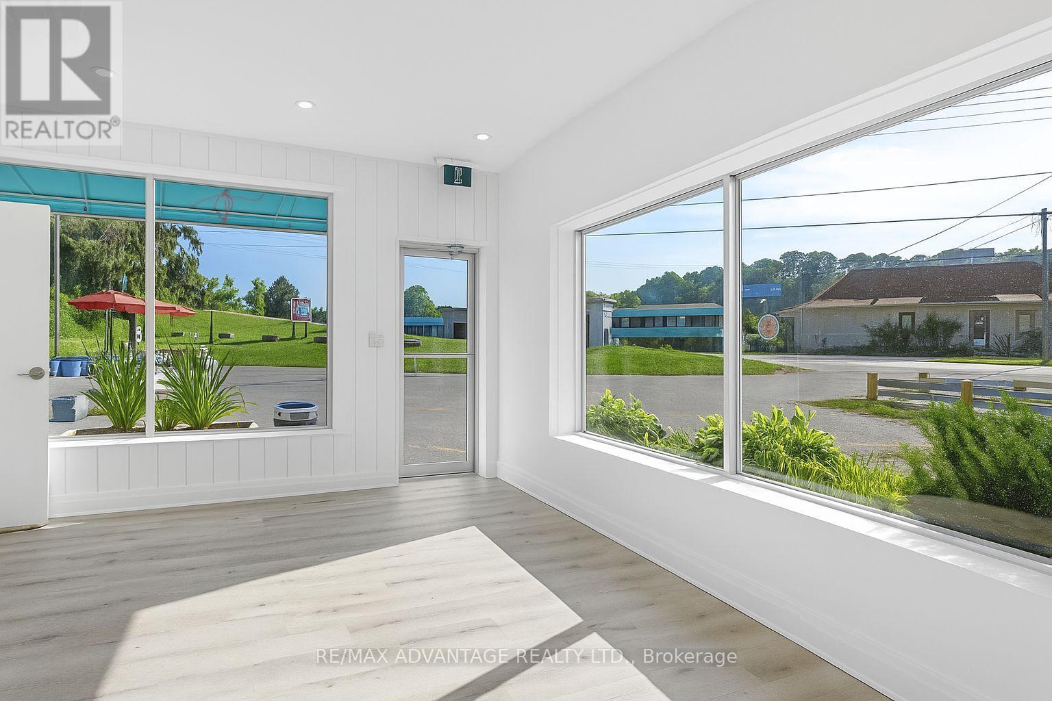 204 Carlow Road, Central Elgin, Ontario  N5L 1C5 - Photo 11 - X12590798