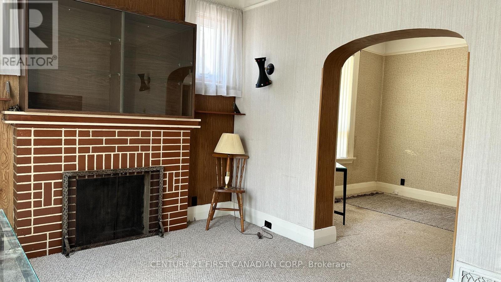 Main - 116 Adelaide Street N, London East, Ontario  N6B 3G8 - Photo 6 - X12590850