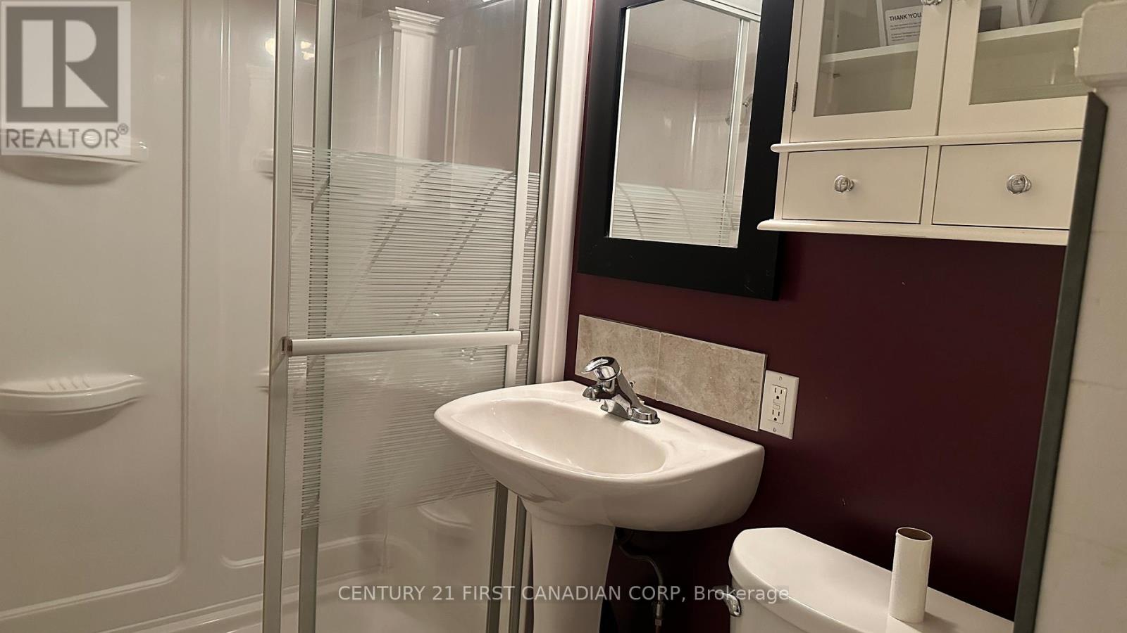 Main - 116 Adelaide Street N, London East, Ontario  N6B 3G8 - Photo 9 - X12590850