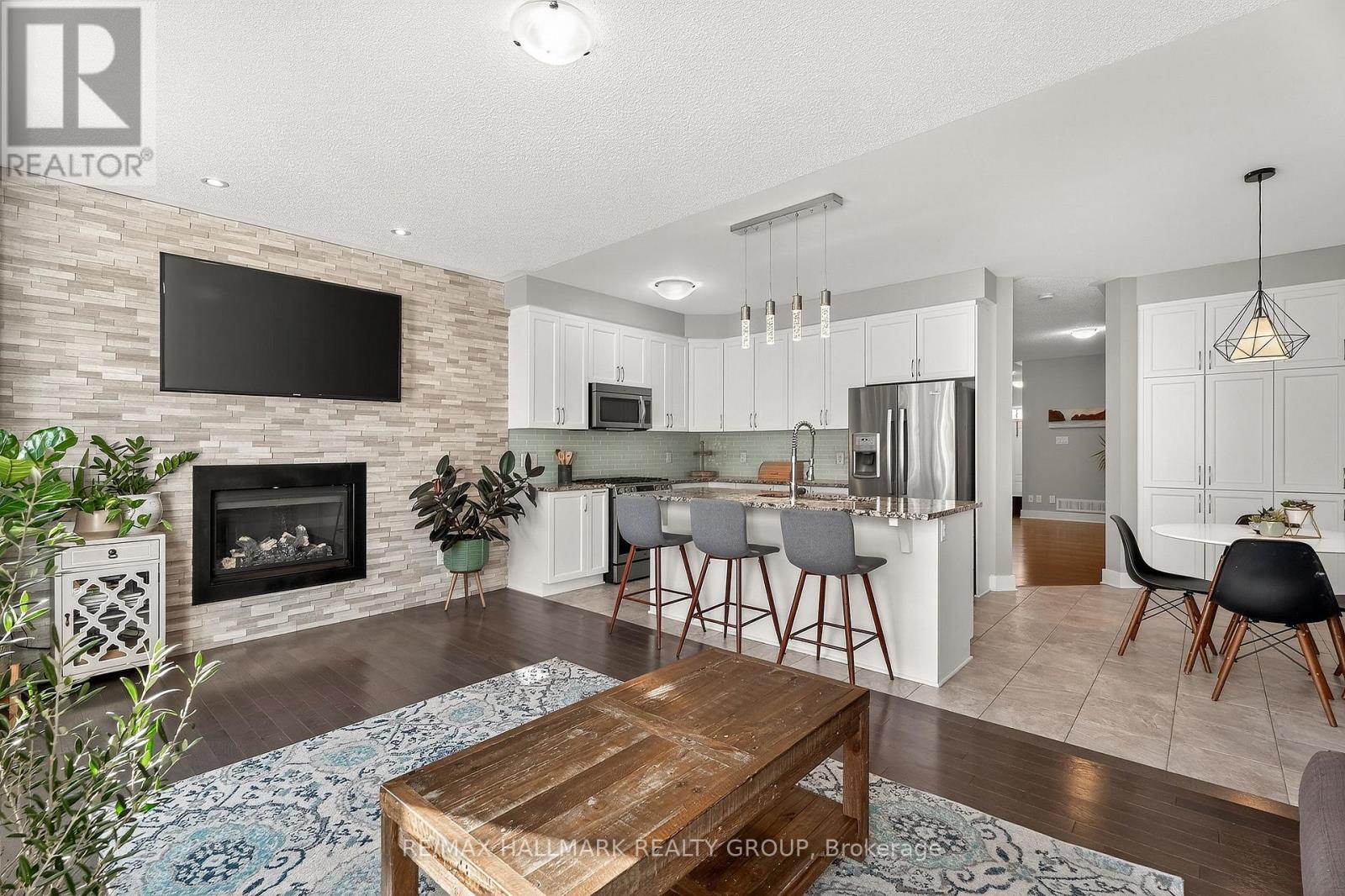 332 Gracewood Crescent, Ottawa, Ontario  K1T 0J7 - Photo 22 - X12590844