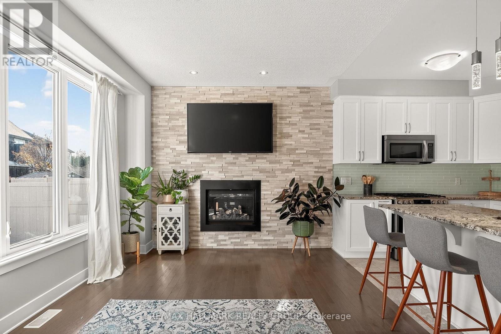 332 Gracewood Crescent, Ottawa, Ontario  K1T 0J7 - Photo 24 - X12590844