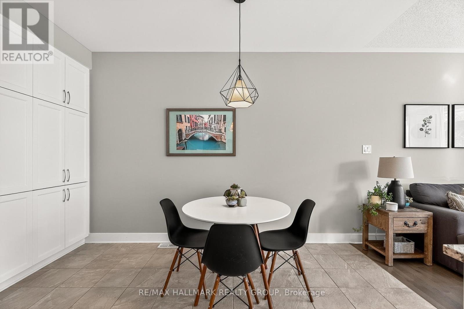 332 Gracewood Crescent, Ottawa, Ontario  K1T 0J7 - Photo 27 - X12590844