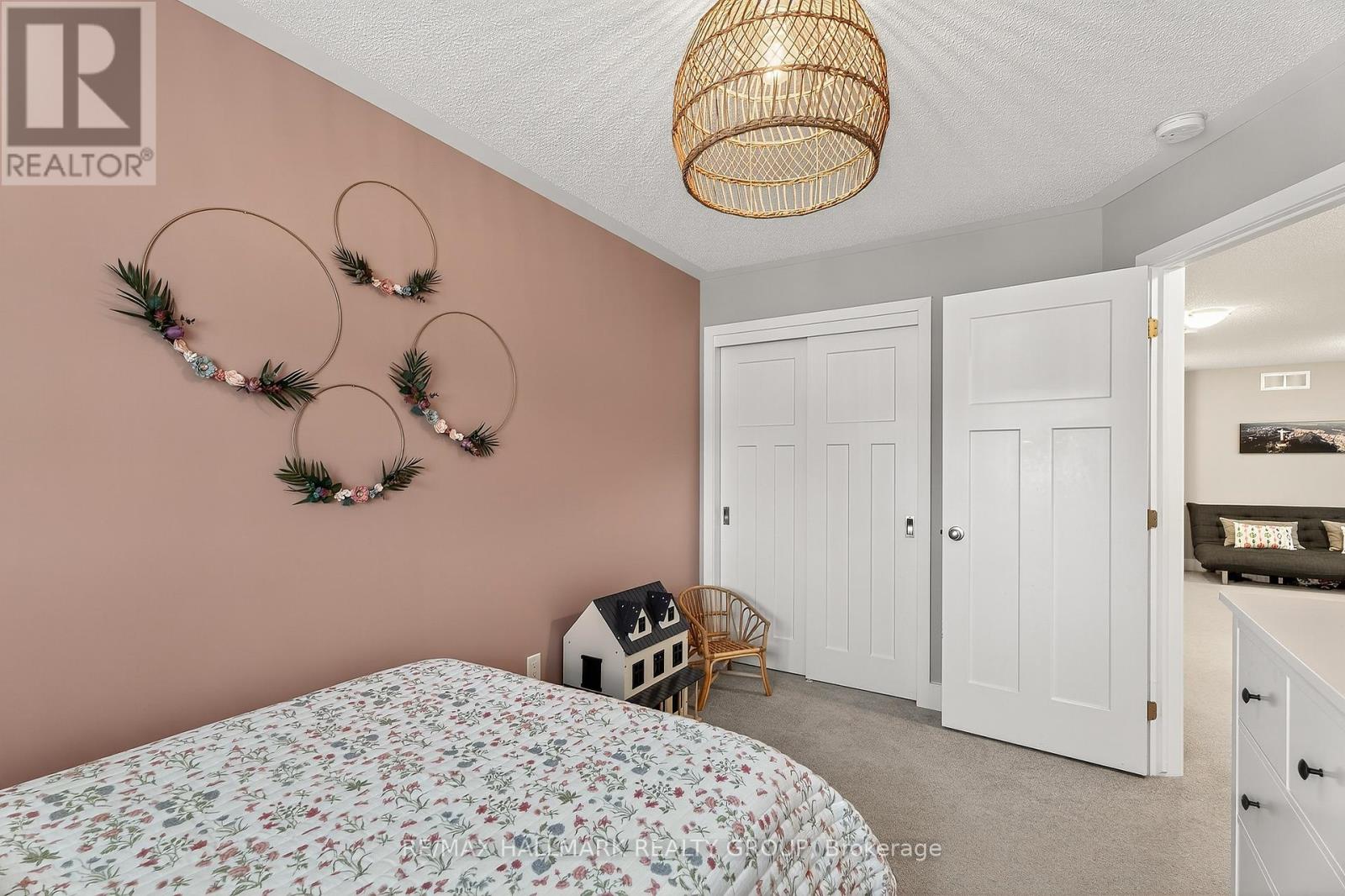 332 Gracewood Crescent, Ottawa, Ontario  K1T 0J7 - Photo 37 - X12590844