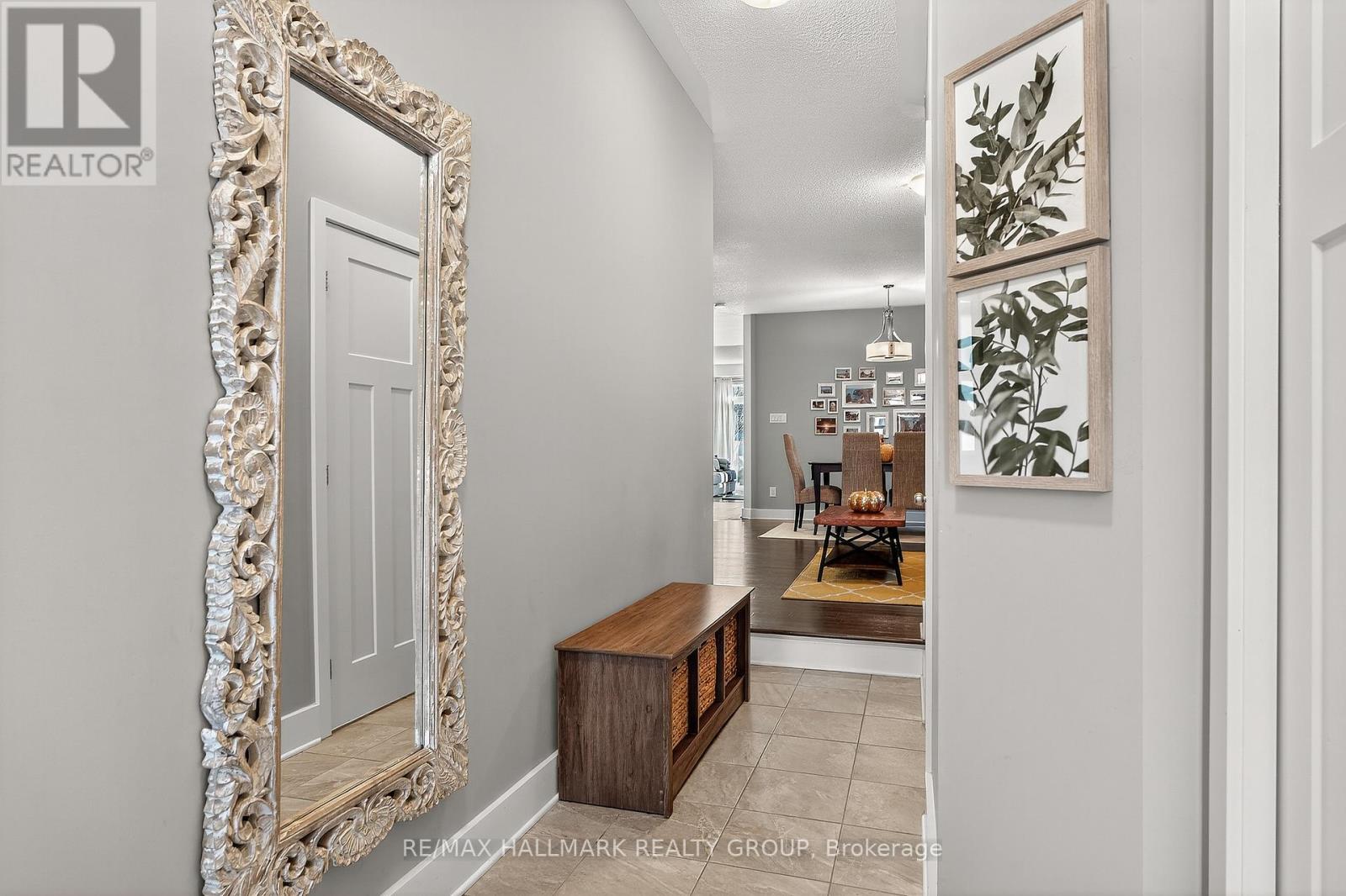 332 Gracewood Crescent, Ottawa, Ontario  K1T 0J7 - Photo 6 - X12590844