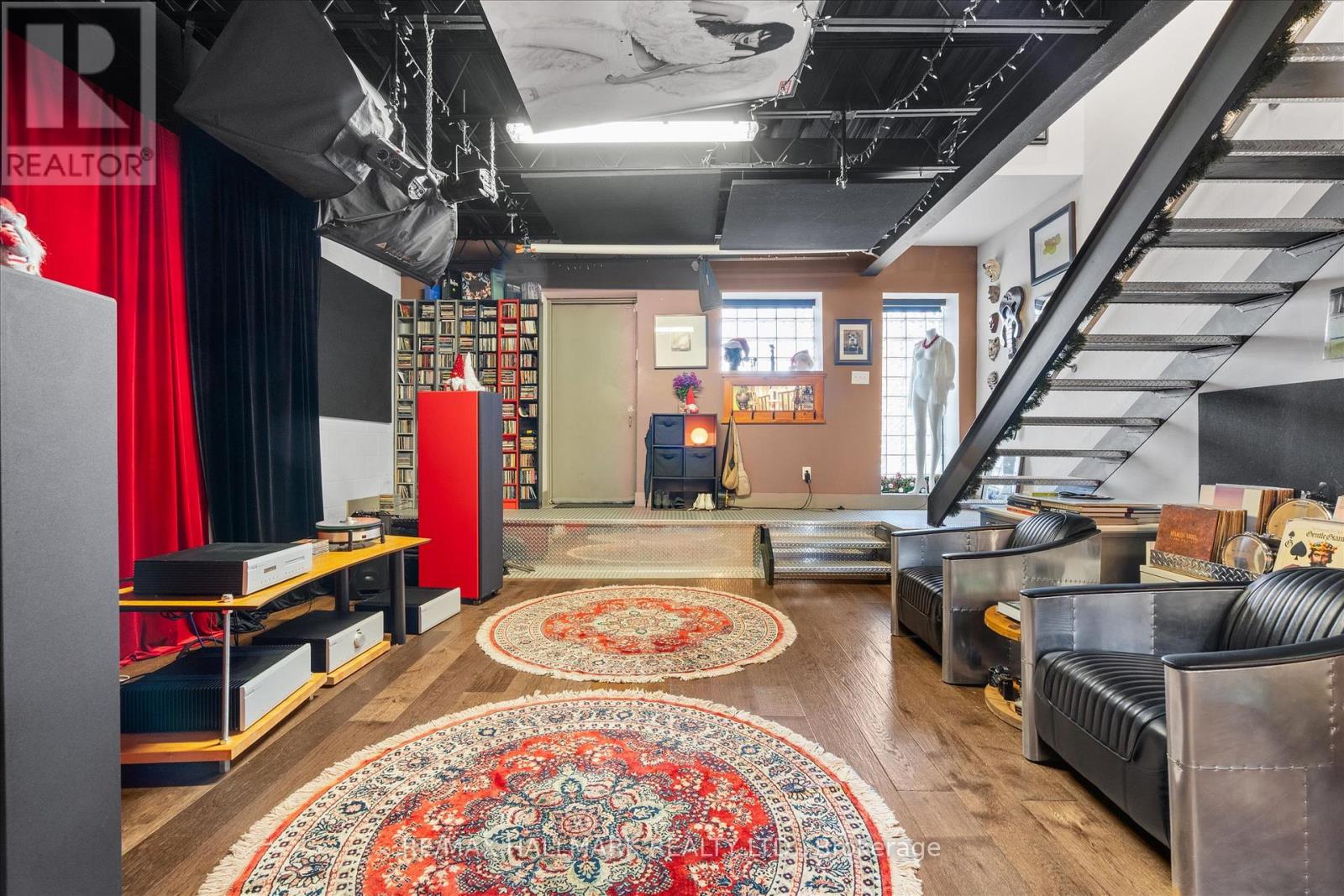 2400 St. Clair Avenue W, Toronto, Ontario  M6N 1L1 - Photo 25 - W12590550