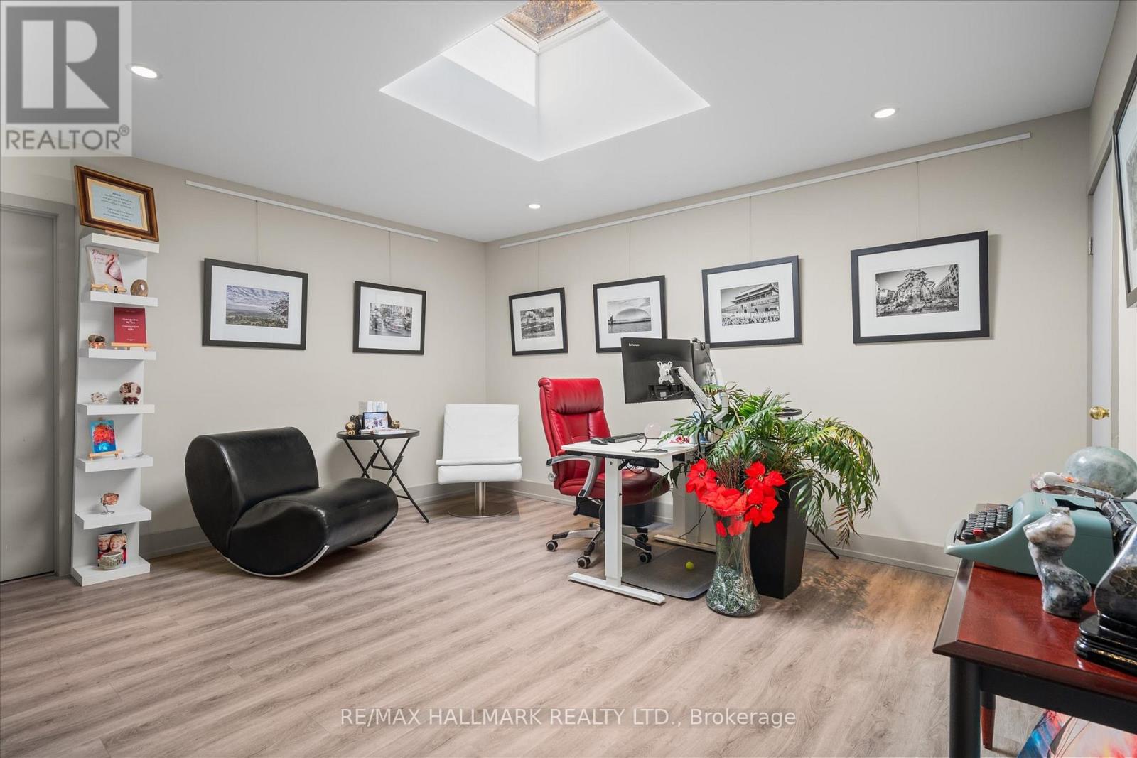 2400 St. Clair Avenue W, Toronto, Ontario  M6N 1L1 - Photo 40 - W12590550