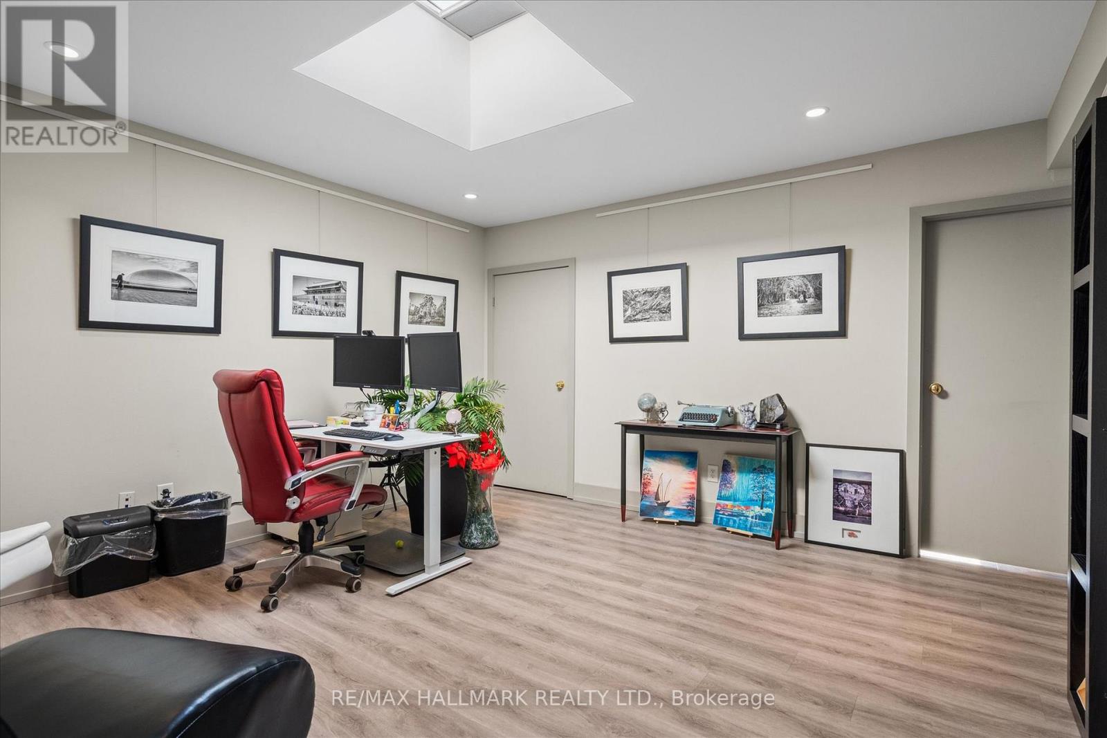 2400 St. Clair Avenue W, Toronto, Ontario  M6N 1L1 - Photo 41 - W12590550