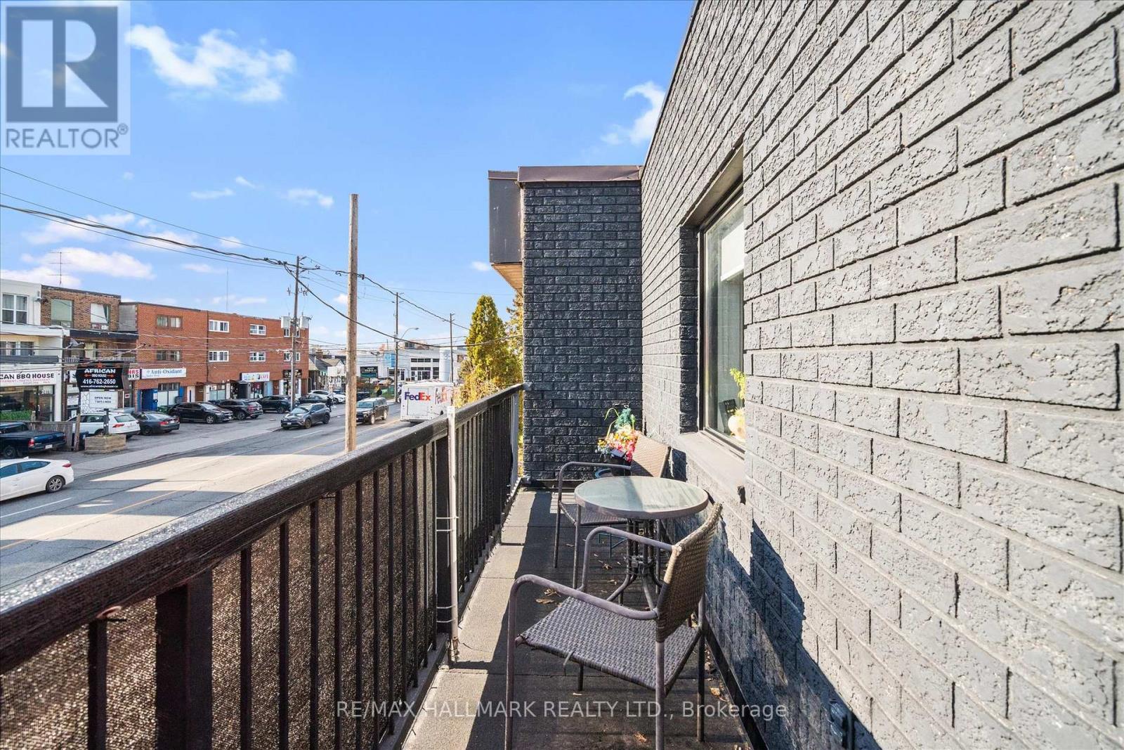 2400 St. Clair Avenue W, Toronto, Ontario  M6N 1L1 - Photo 44 - W12590550