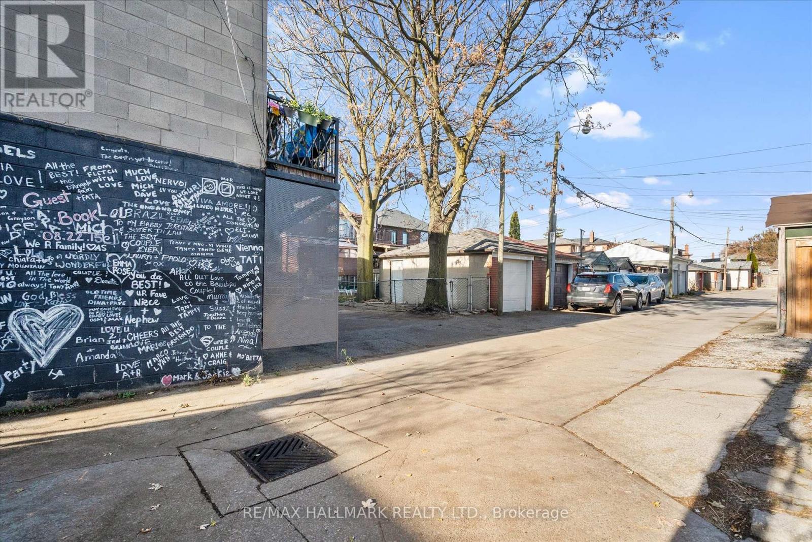 2400 St. Clair Avenue W, Toronto, Ontario  M6N 1L1 - Photo 50 - W12590550