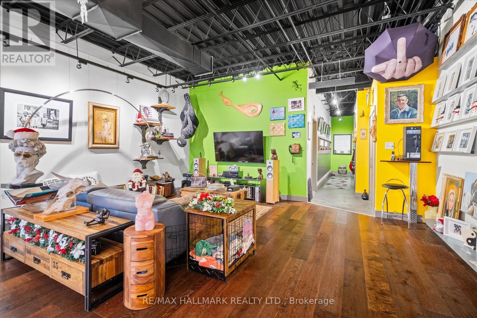 2400 St. Clair Avenue W, Toronto, Ontario  M6N 1L1 - Photo 7 - W12590550